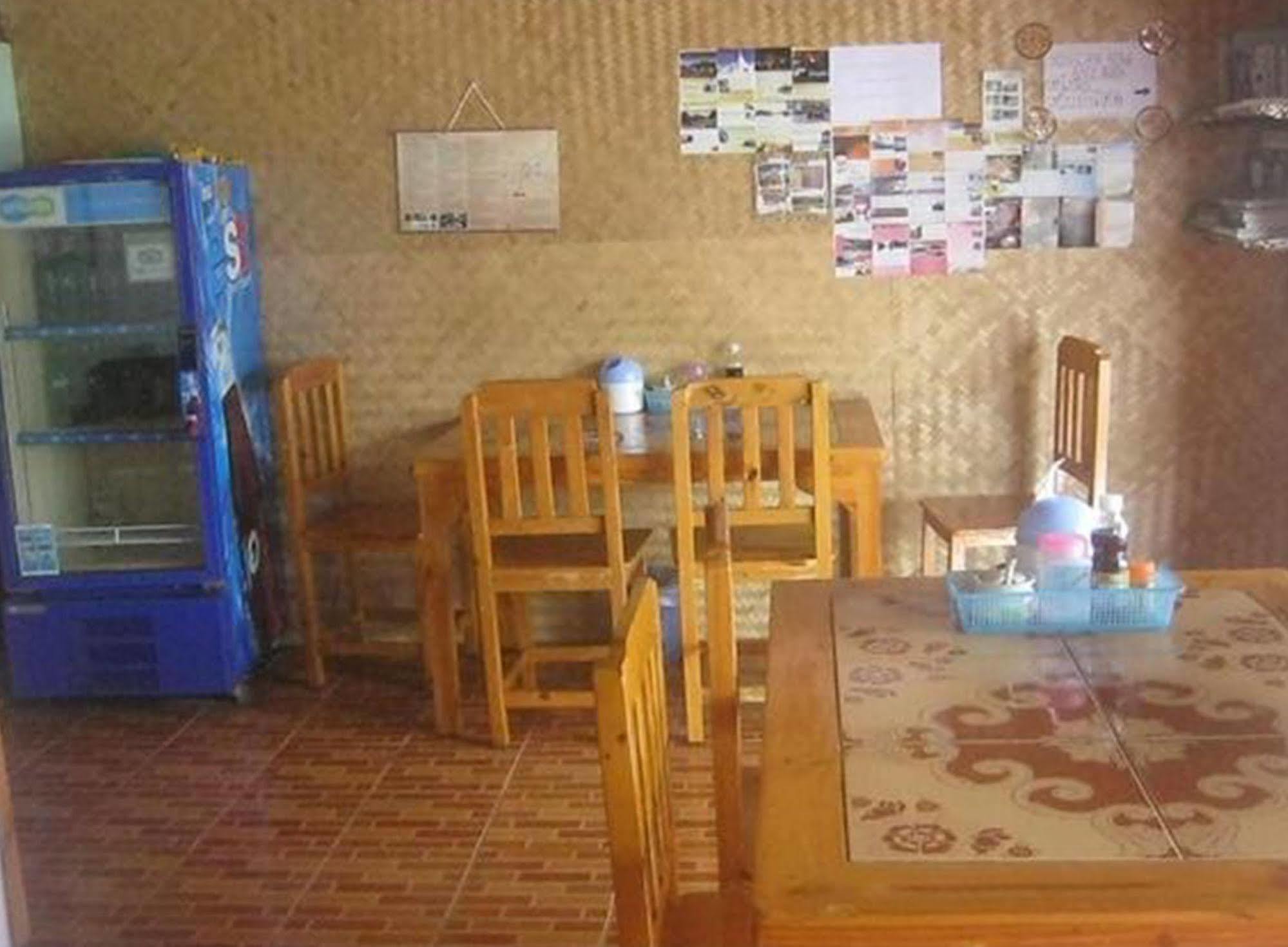 Sarm Mork Guest House Mae Hong Son Extérieur photo